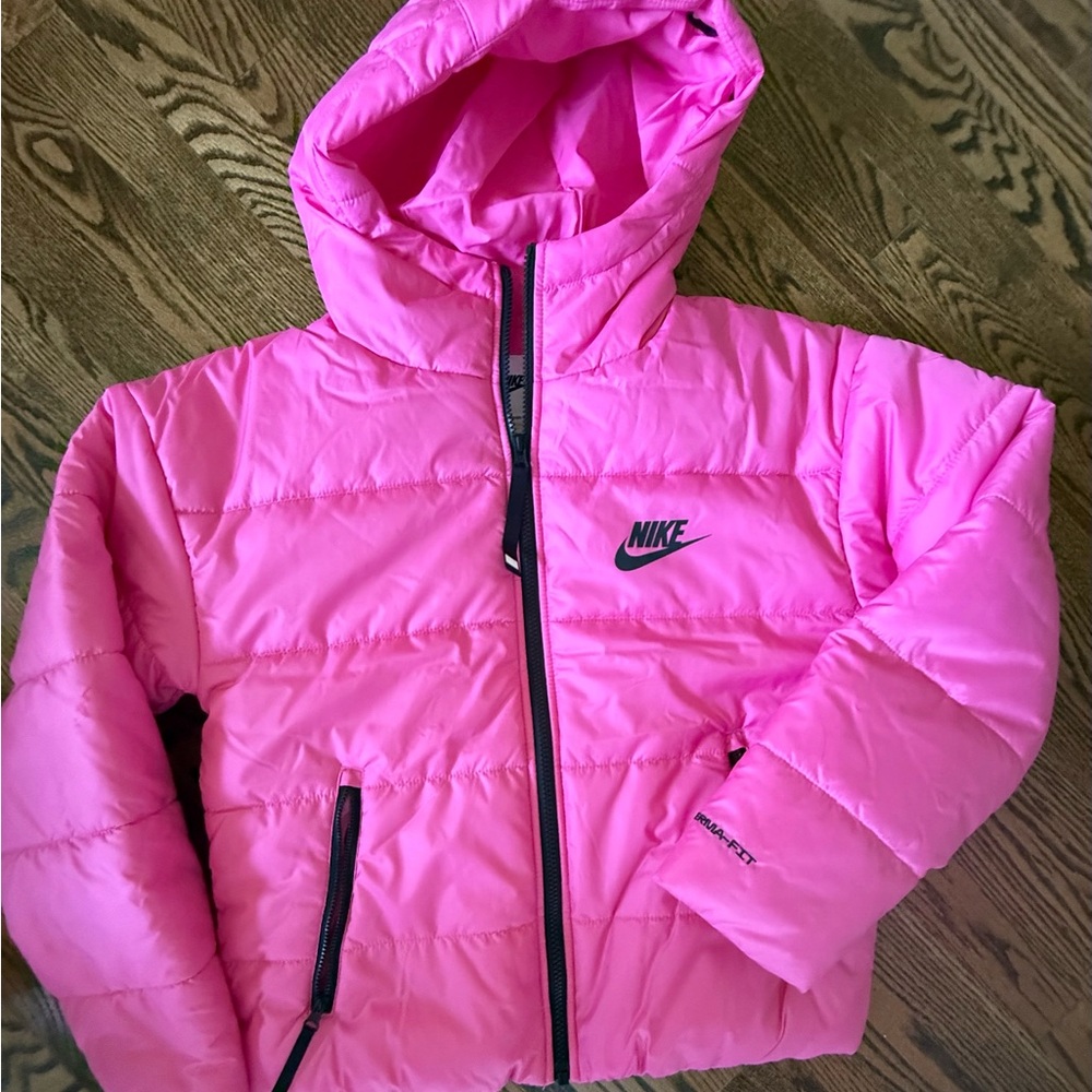 Nike Therma-Fit Jacket in Bright Pink